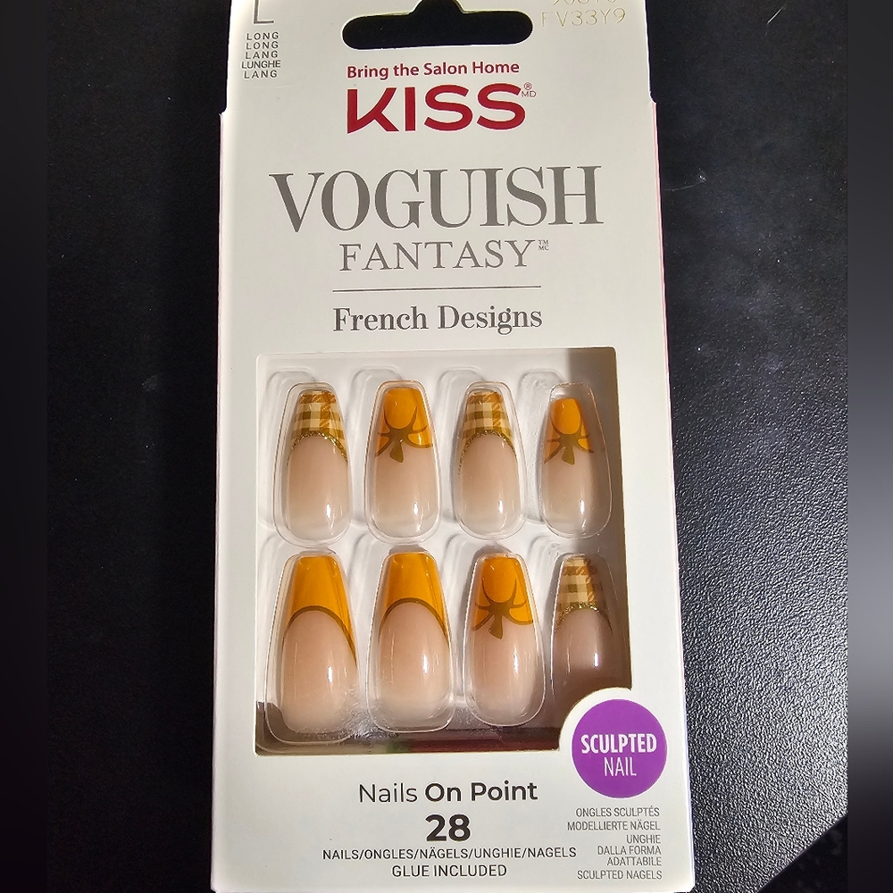 KISS Vogueish Fantasy French Nails